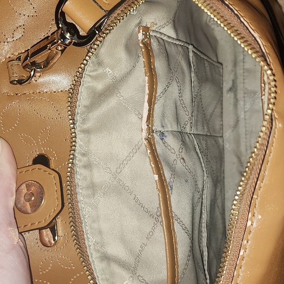 Michael Kors Purse with wallet - Picture 8 of 15